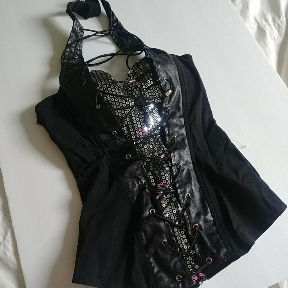 New halter top size S - Picture 1 of 4